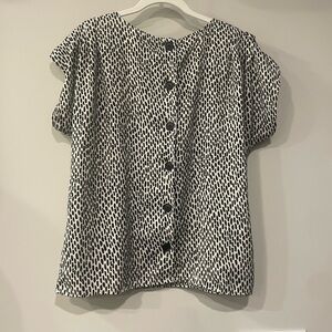 Button Back Cap Sleeve Blouse